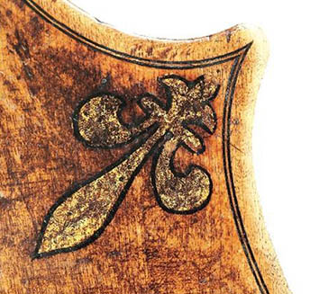 圖4:較低的低音側后角是原始角中保存最好的